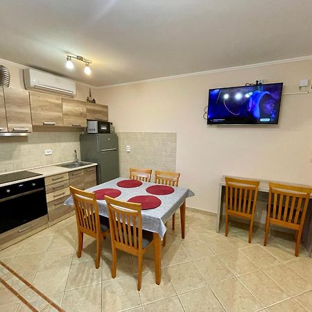 Marta Apartman Hajdúszoboszló Exterior foto