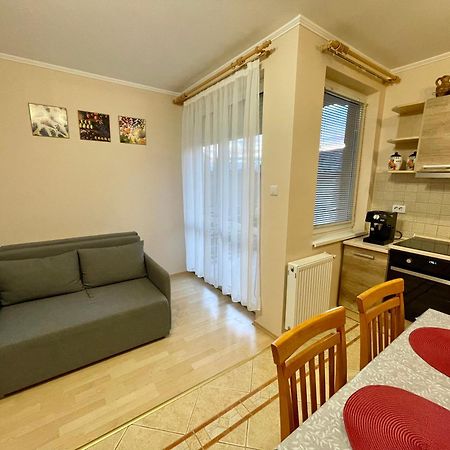 Marta Apartman Hajdúszoboszló Exterior foto