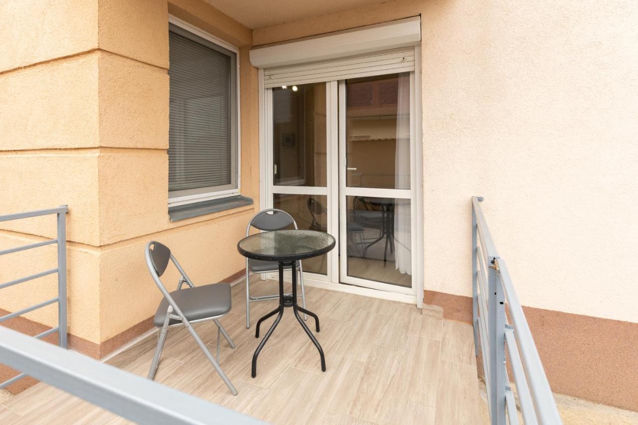 Marta Apartman Hajdúszoboszló Exterior foto