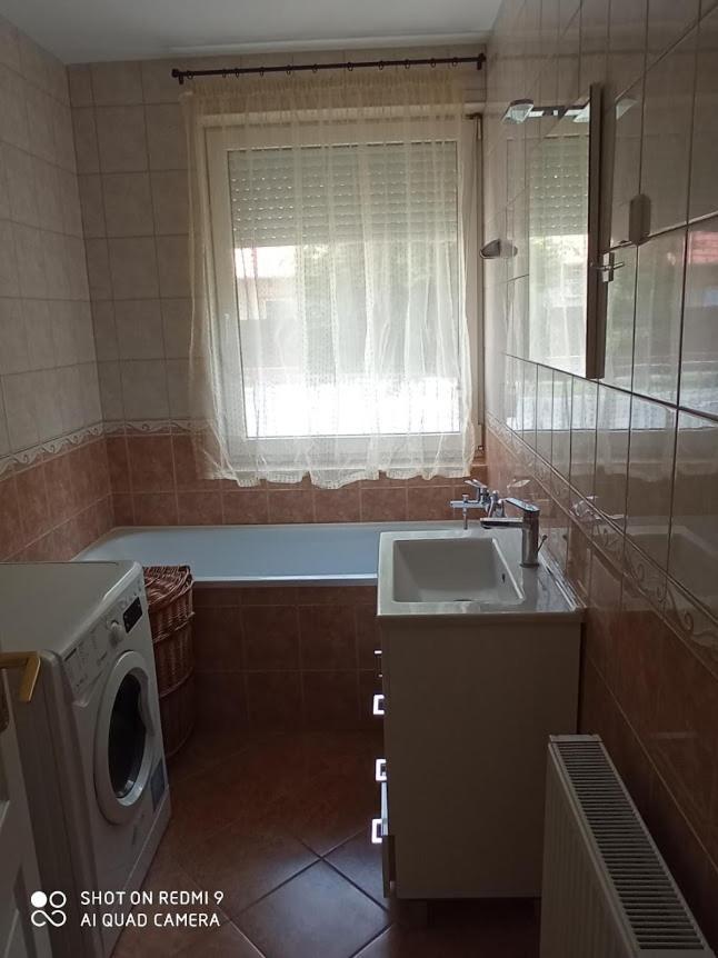 Marta Apartman Hajdúszoboszló Exterior foto